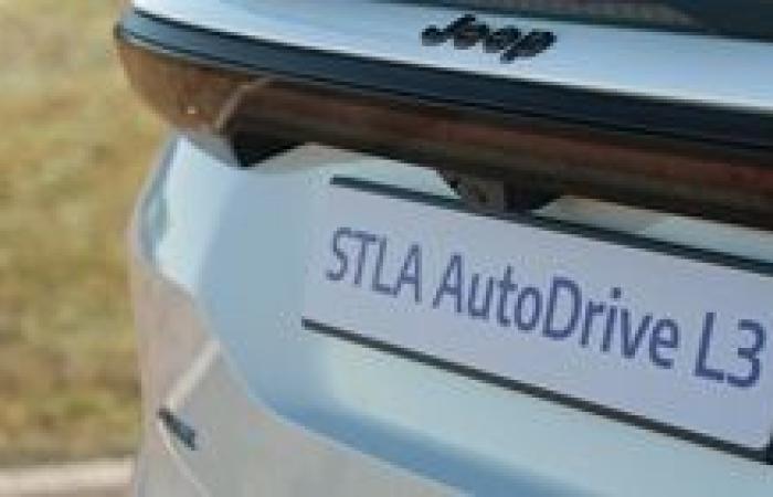 ستيلانتس تكشف عن: STLA AutoDrive تقنية القيادة الذاتية بدون استخدام اليدين وبدون الحاجة إلى التركيز البصري لعصر جديد من راحة القيادة