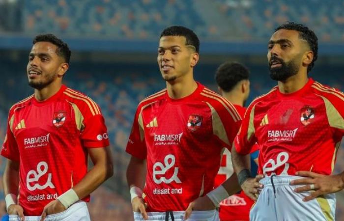 الأهلي يطالب اتحاد الكرة بتحمل مسؤولياته بخصوص حكام القمة